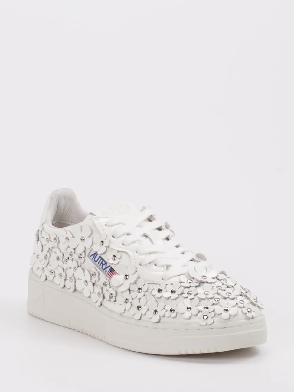 Autry – Low-Top Sneaker aus Lackleder Offwhite