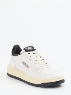 Autry – Low-Top Sneaker aus Kalbleder Offwhite
