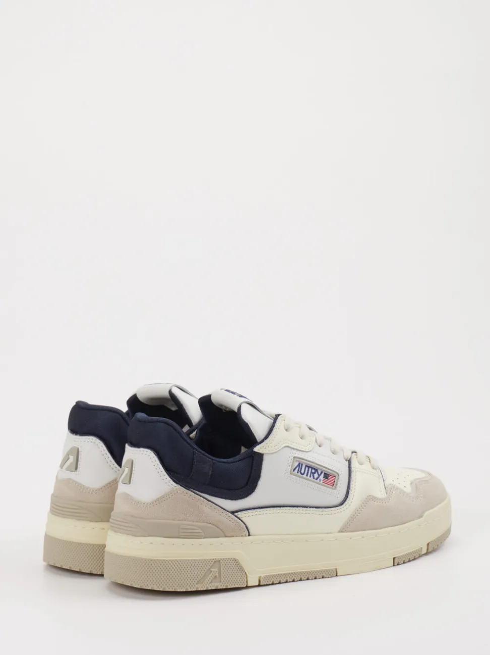 Autry – Sneaker aus Kalbleder cremeweiß