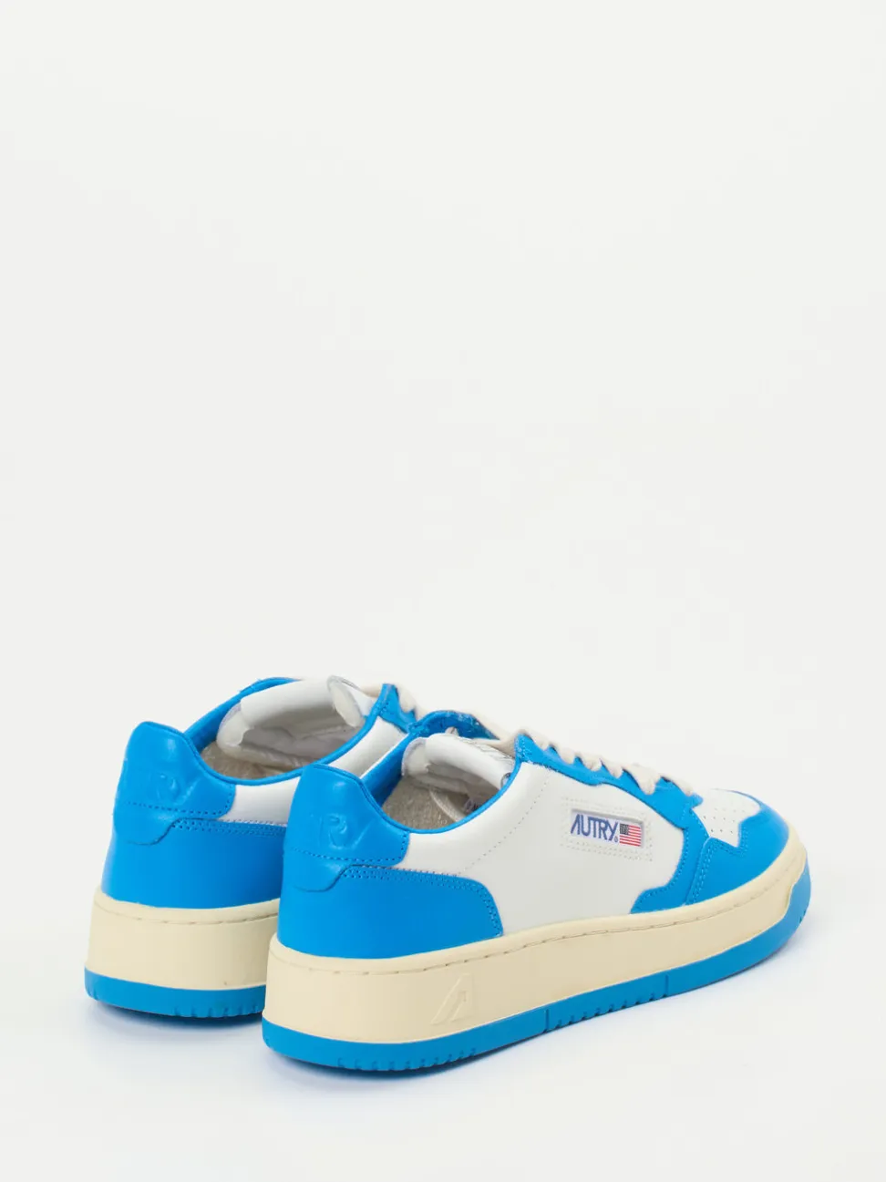 Autry – Sneaker aus Kalbleder in Weiß-Blau