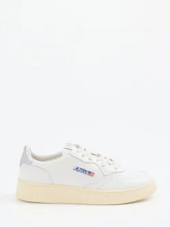 Autry – Sneaker aus Leder in Offwhite