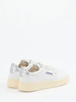 Autry – Sneaker aus Leder in Offwhite