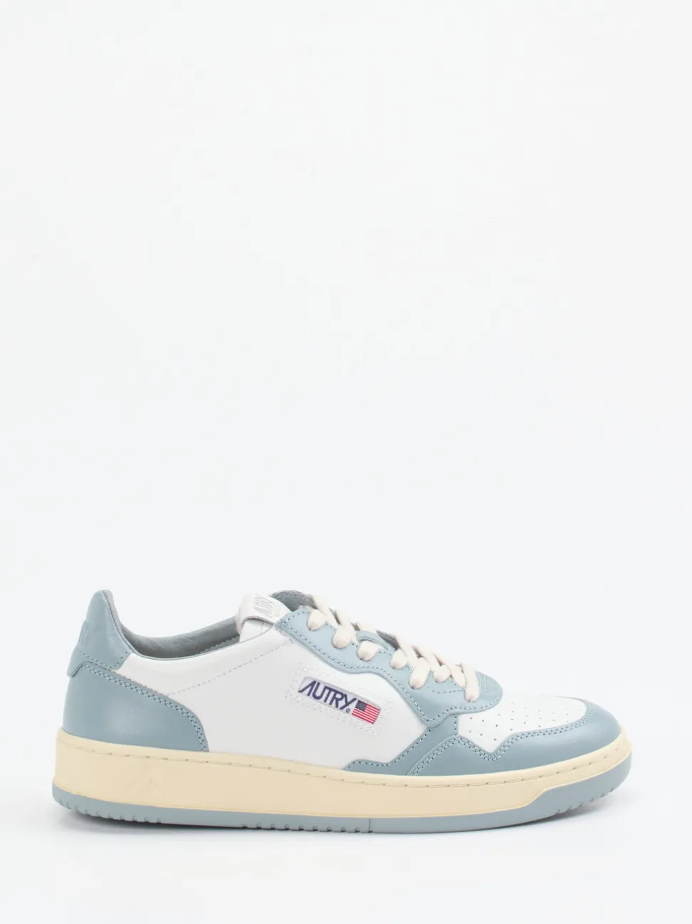 Autry – Sneaker aus Leder in Hellblau-Weiß-Creme