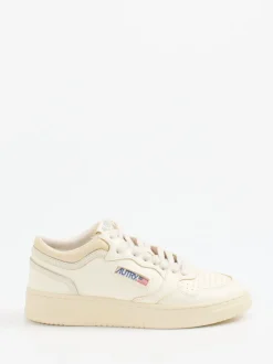 Autry – Sneaker aus Leder in Cremeweiß