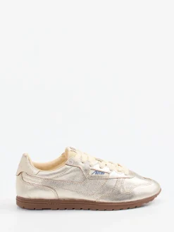 Autry – Sneaker aus Metallicleder goldfarben
