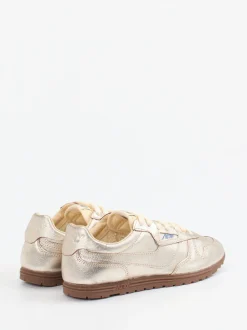 Autry – Sneaker aus Metallicleder goldfarben