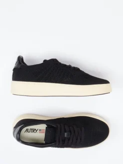 Autry – Sneaker aus Textil in Schwarz