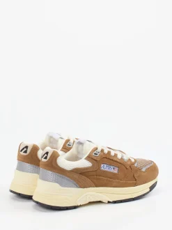 Autry – Sneaker aus Veloursleder und Mesh cognac