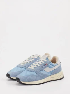 Autry – Sneaker aus Velour/Textil in Hellblau