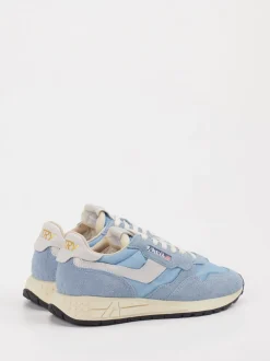 Autry – Sneaker aus Velour/Textil in Hellblau