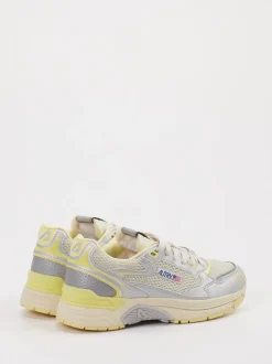 Autry – Sneaker aus Velour und Textil Cremebeige