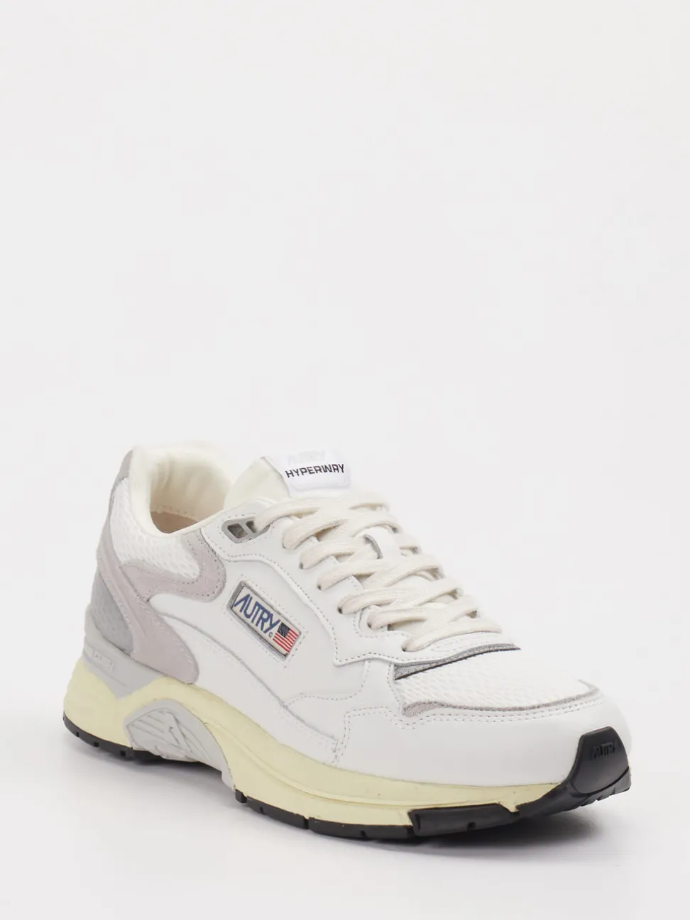 Autry – Sneaker aus Velour/Leder in Offwhite
