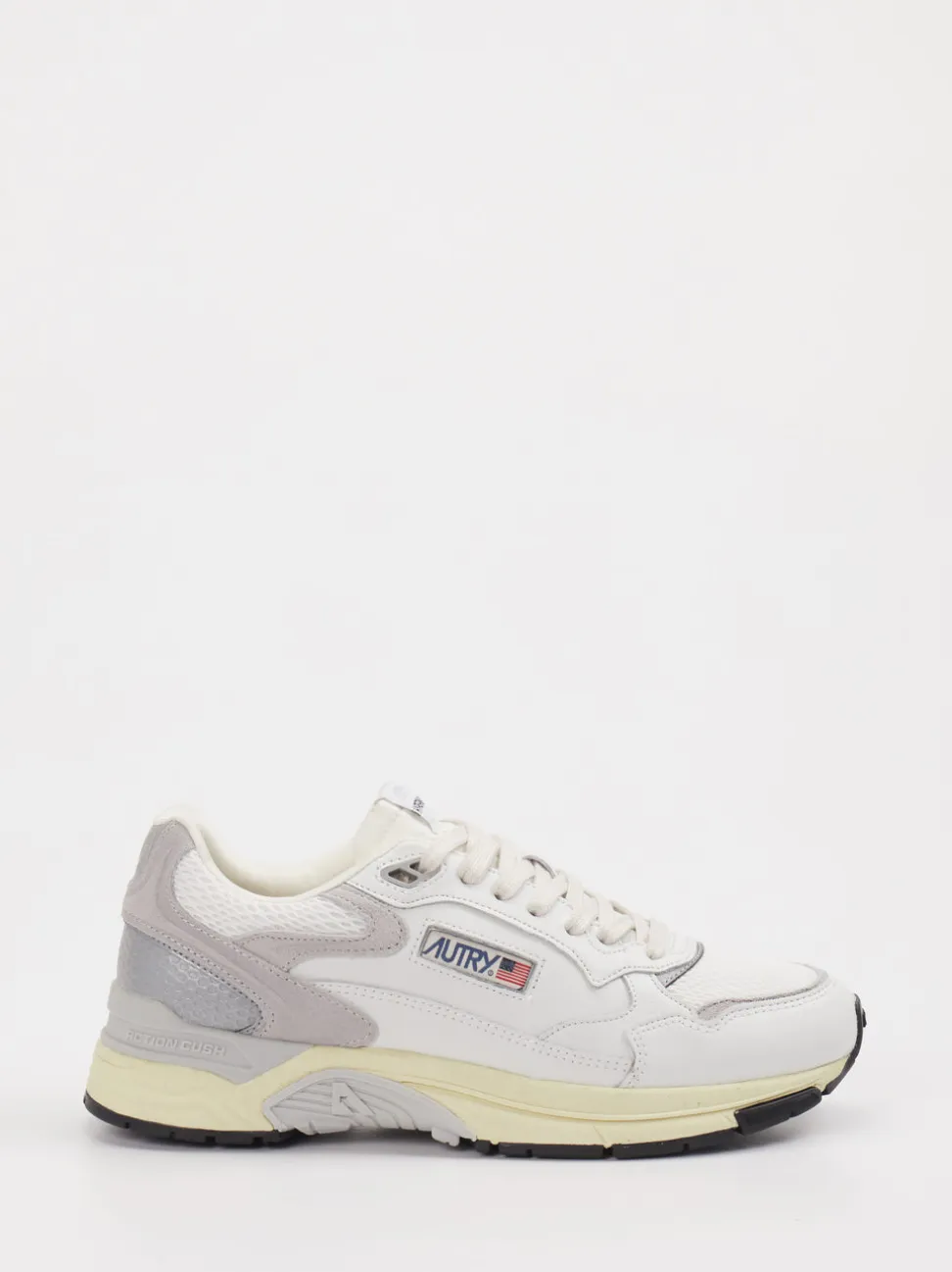 Autry – Sneaker aus Velour/Leder in Offwhite