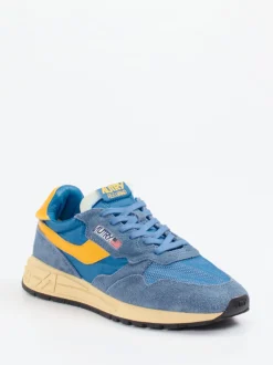 Autry – Sneaker aus Veloursleder in Jeansblau