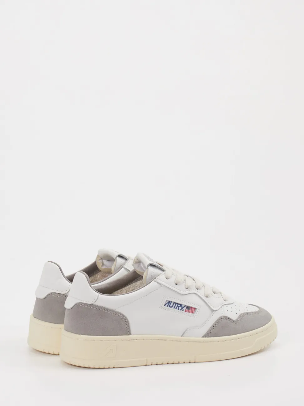 Autry – Sneaker aus Velour/Leder in Offwhite