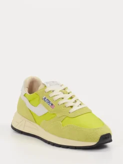Autry – Sneaker aus Velour/Textil in Limettengelb