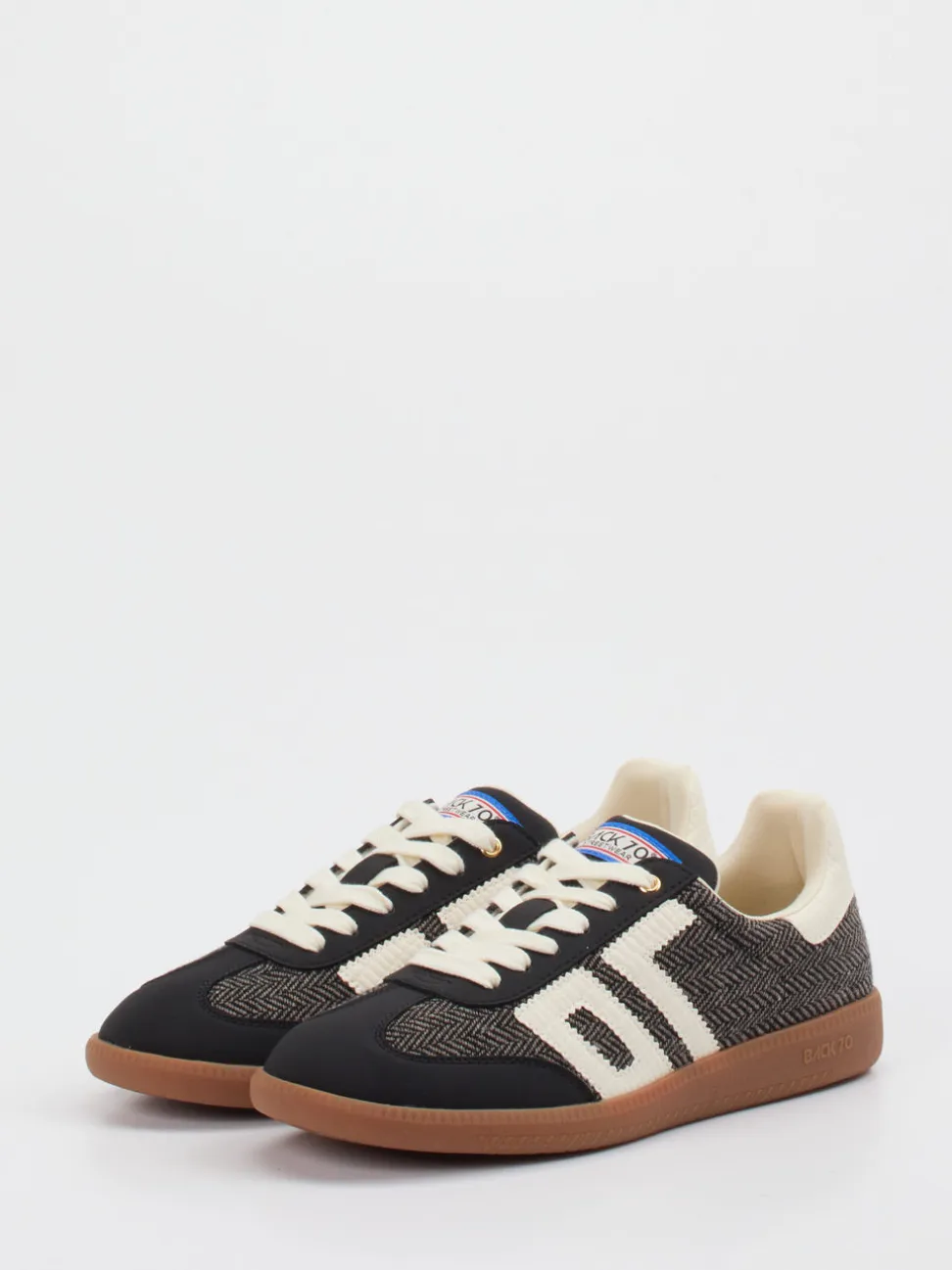 Back 70 – Retro-Sneaker aus Textil Schwarz