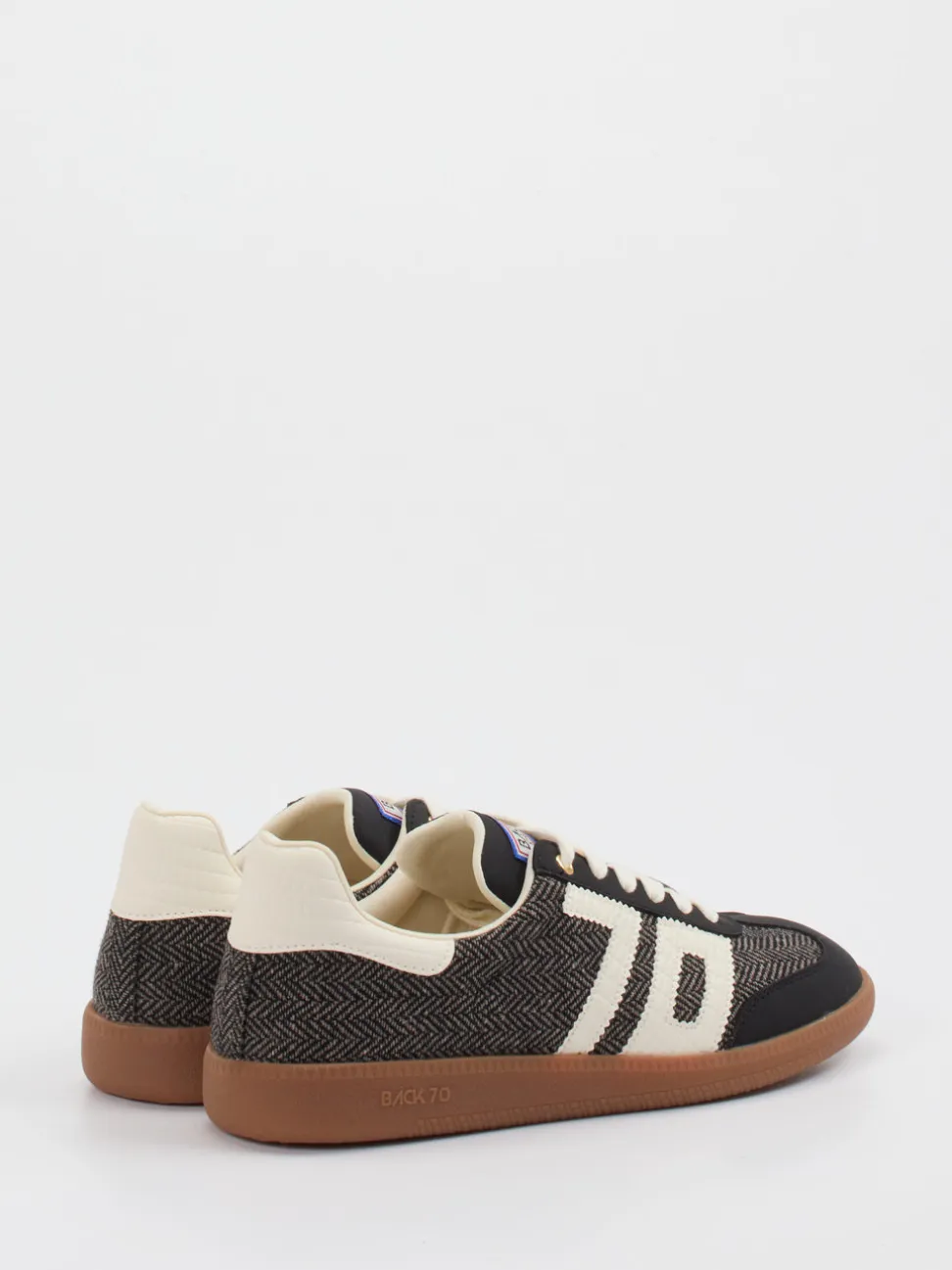 Back 70 – Retro-Sneaker aus Textil Schwarz