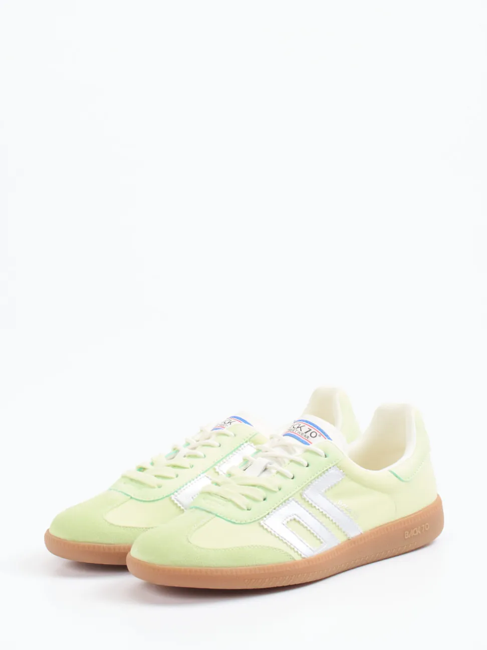 Back 70 – Retro-Sneaker aus Veloursleder und Nylon grün