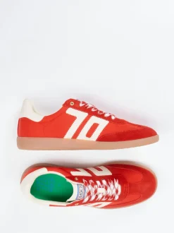 Back 70 – Retro-Sneaker aus Veloursleder rot