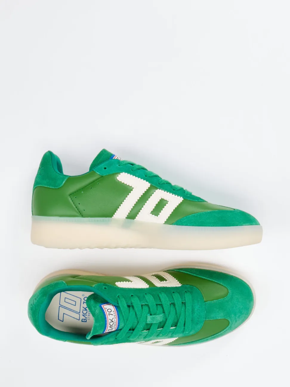 Back 70 – Retro-Sneaker aus Velours- und Glattleder grün