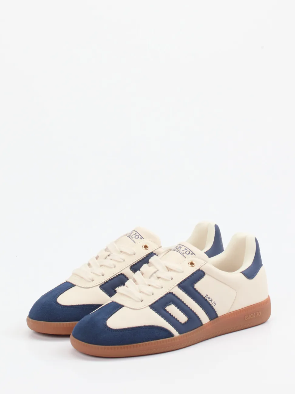 Back 70 – Retro-Sneaker aus Velour/Leder cremeweiß