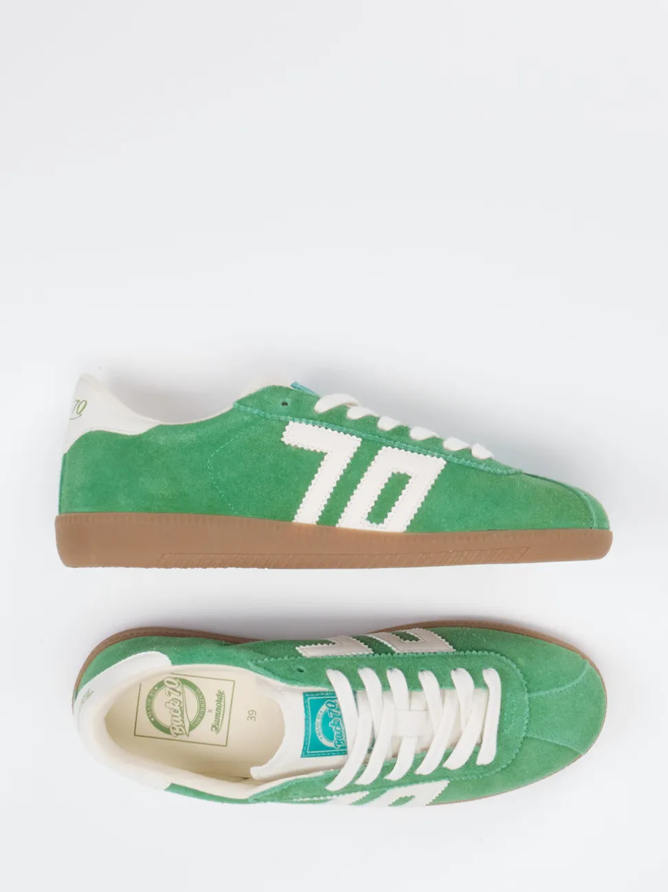 Back 70 – Retro-Sneaker aus Veloursleder grün