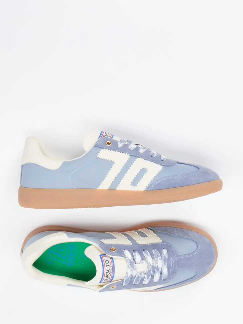 Back 70 – Retro-Sneaker aus Veloursleder Pastellblau