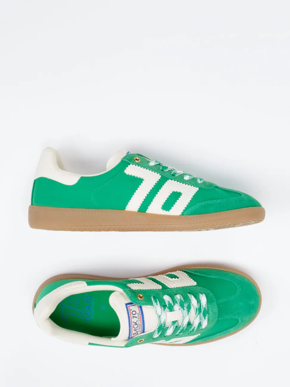 Back 70 – Retro-Sneaker aus Velour/Textil grün