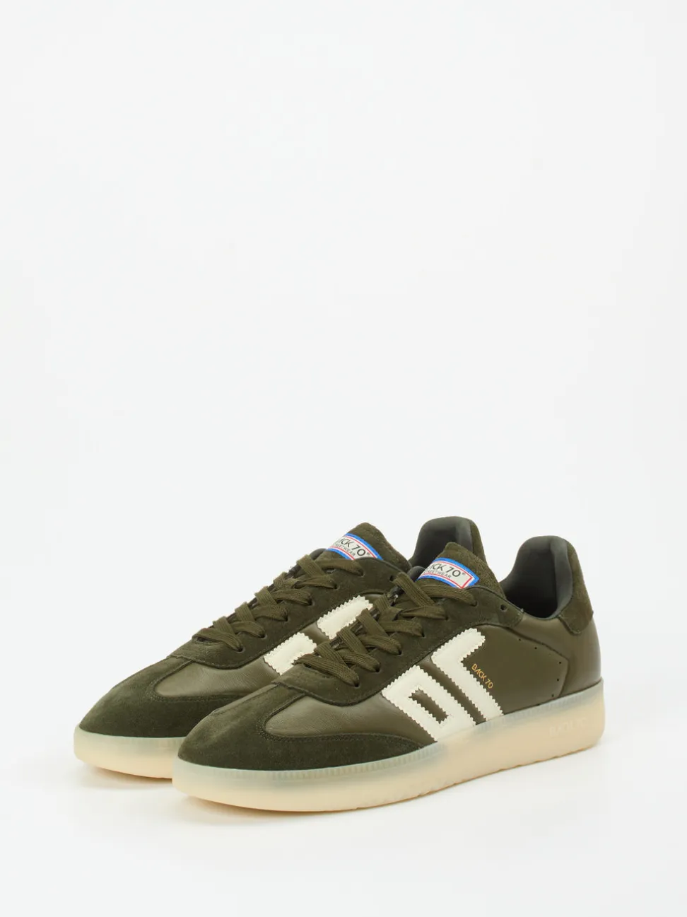 Back 70 – Sneaker aus Lammleder in Olivgrün