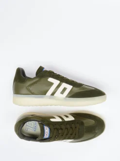Back 70 – Sneaker aus Lammleder in Olivgrün