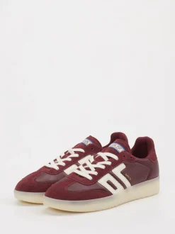 Back 70 – Sneaker aus Leder in Bordeauxrot