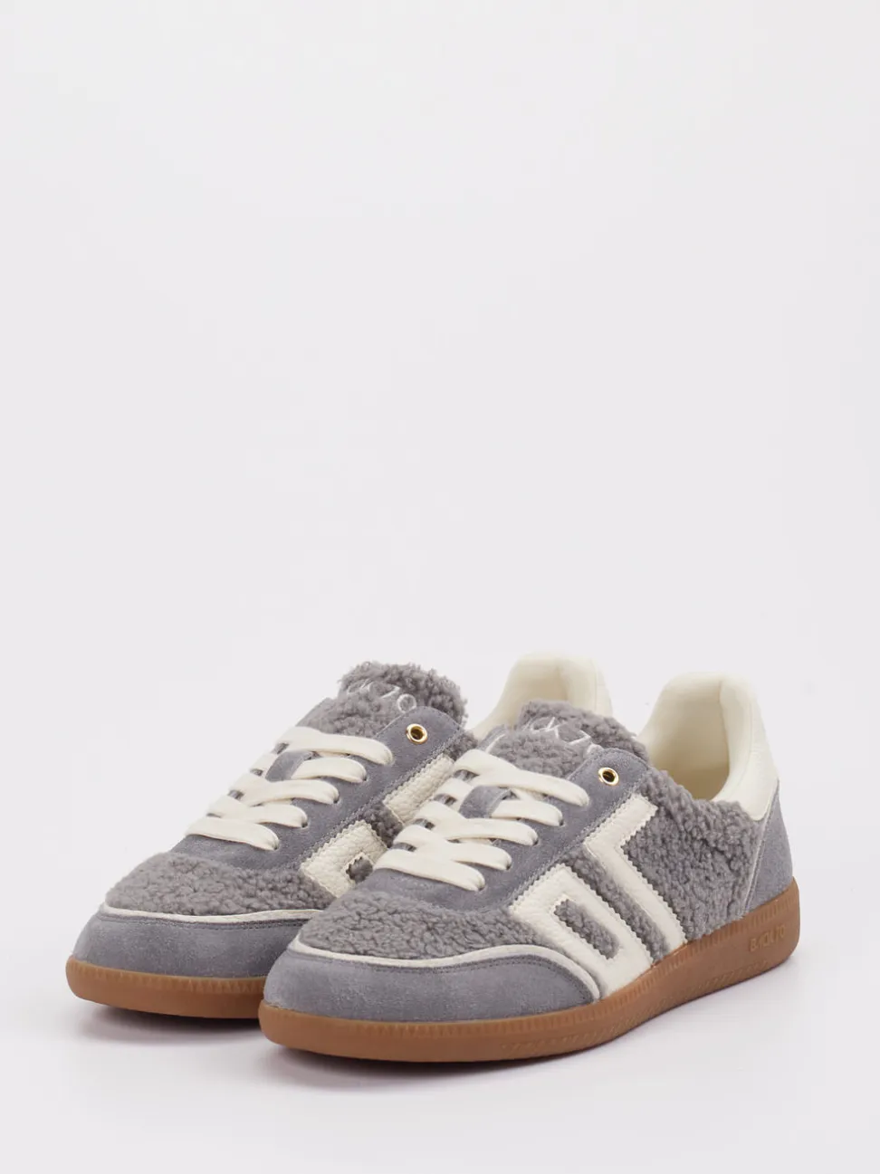 Back 70 – Sneaker aus Velours/Textil grau