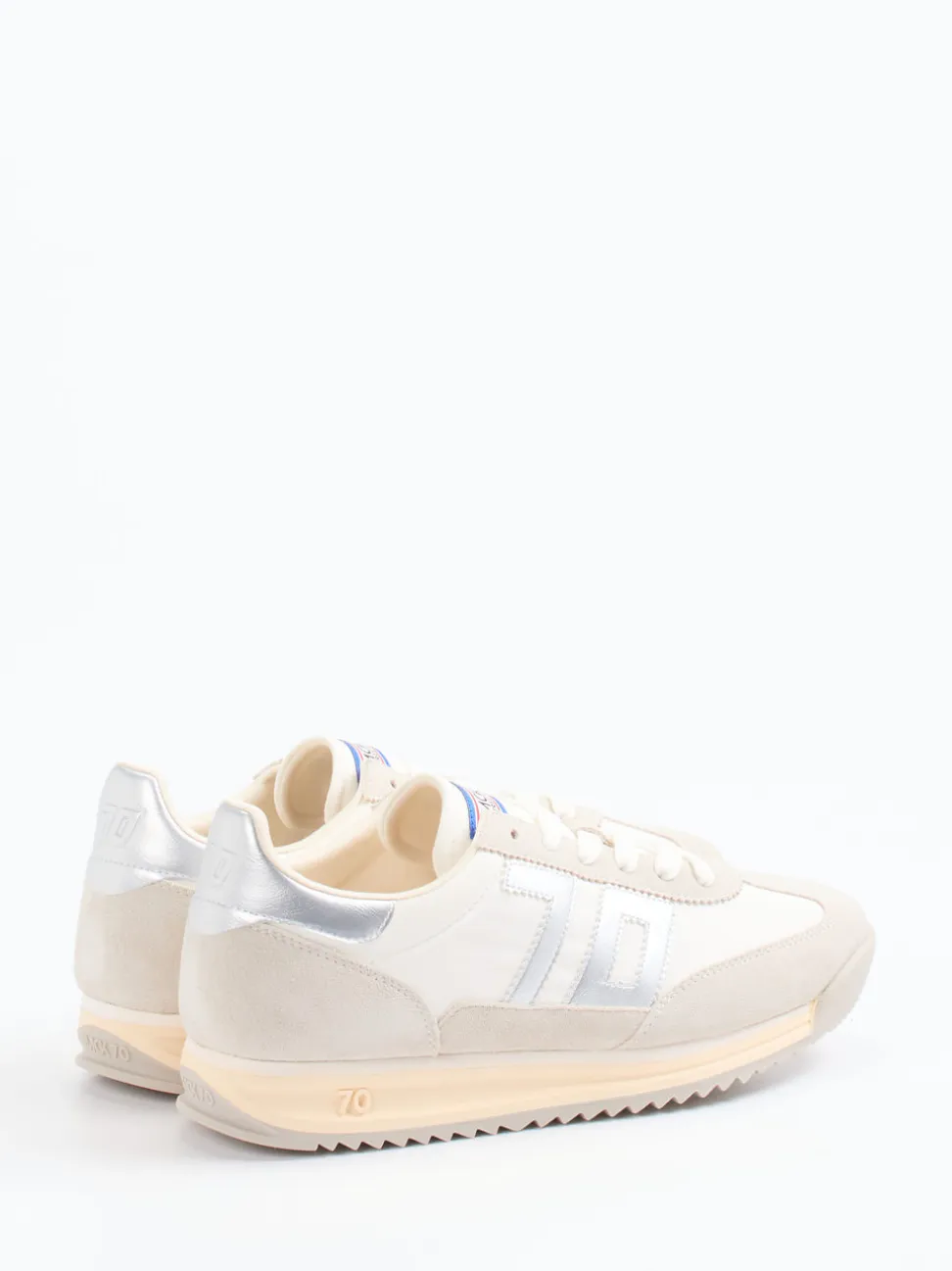 Back 70 – Sneaker aus Veloursleder und Textil Weiß
