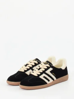 Back 70 – Sneaker aus Velour/Textil in Schwarz