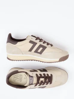Back 70 – Sneaker aus Veloursleder beige-braun