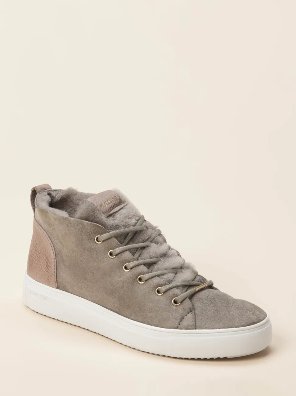 Blackstone – Sneaker aus Veloursleder mit Lammfellfutter