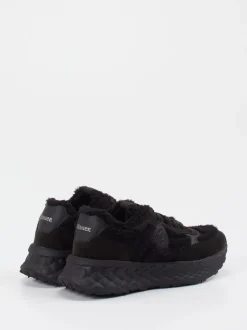 Blauer – Chunky Sneaker aus Veloursleder schwarz