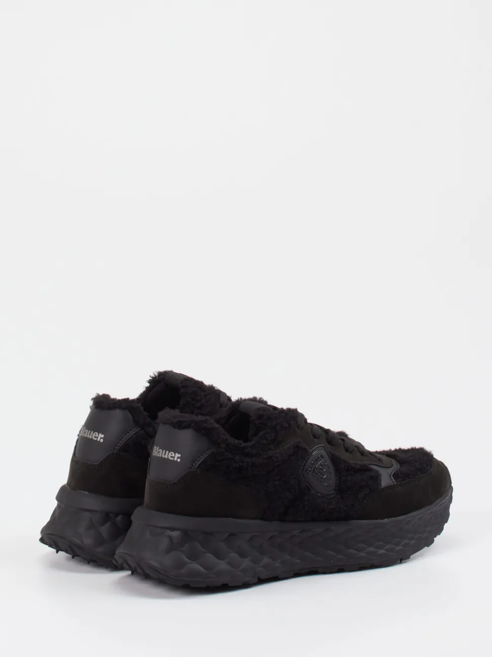 Blauer – Chunky Sneaker aus Veloursleder schwarz