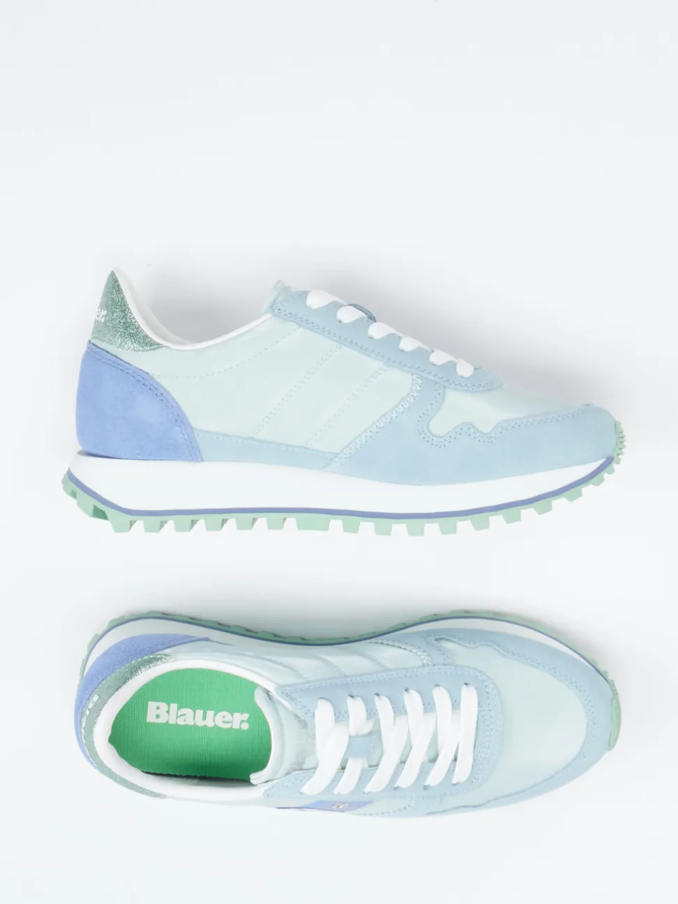 Blauer – Retro-Sneaker aus Veloursleder Pastellblau