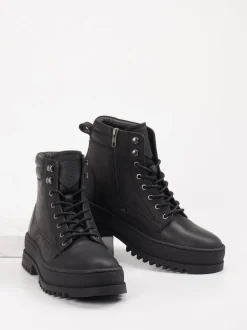 Blauer – Schnürboots aus Kalbleder schwarz