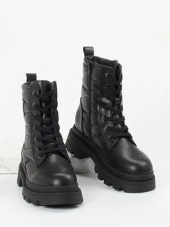 Blauer – Schnürboots aus Kalbleder Schwarz