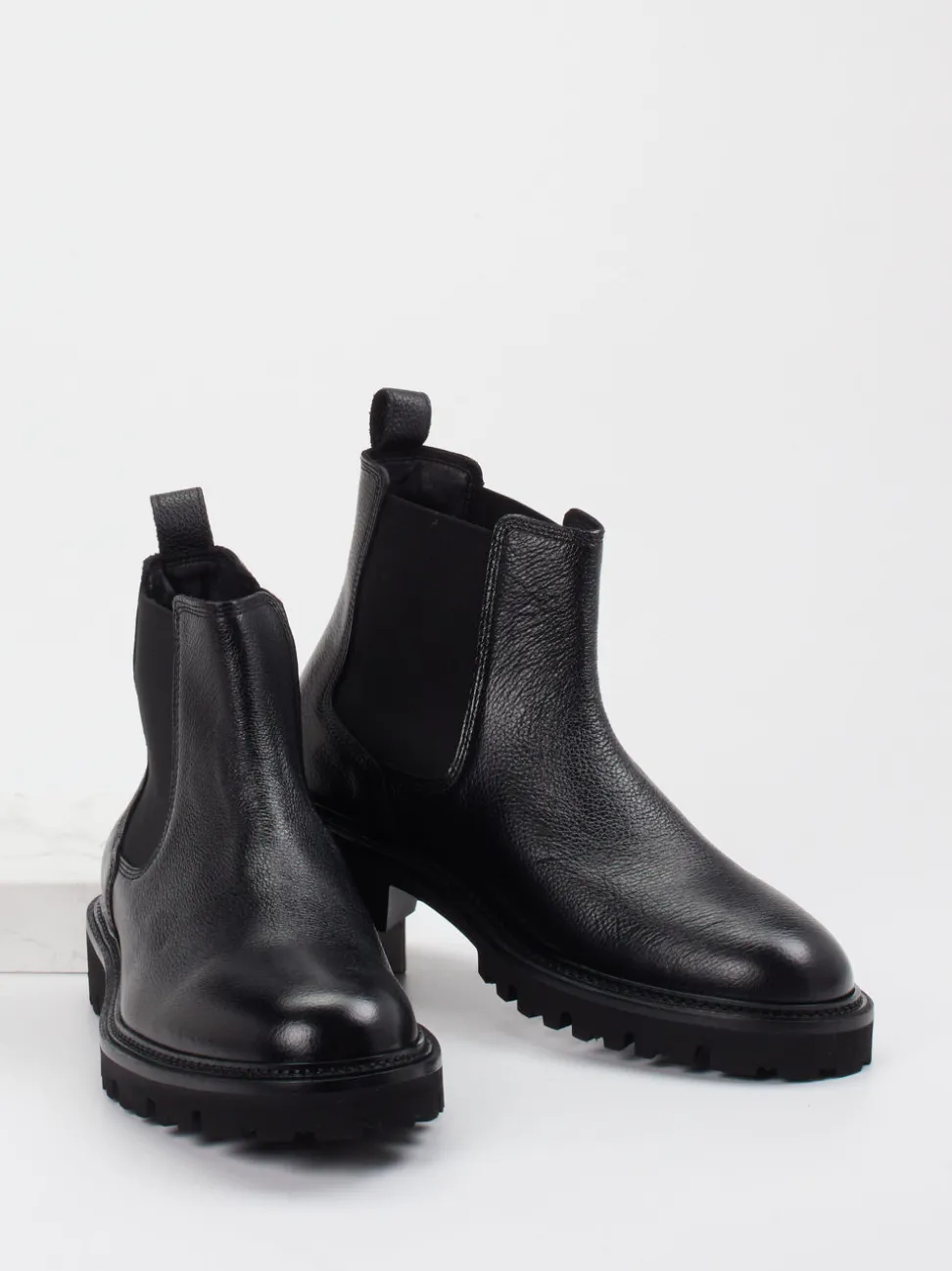 Boss – Chelsea Boots aus Kalbleder schwarz