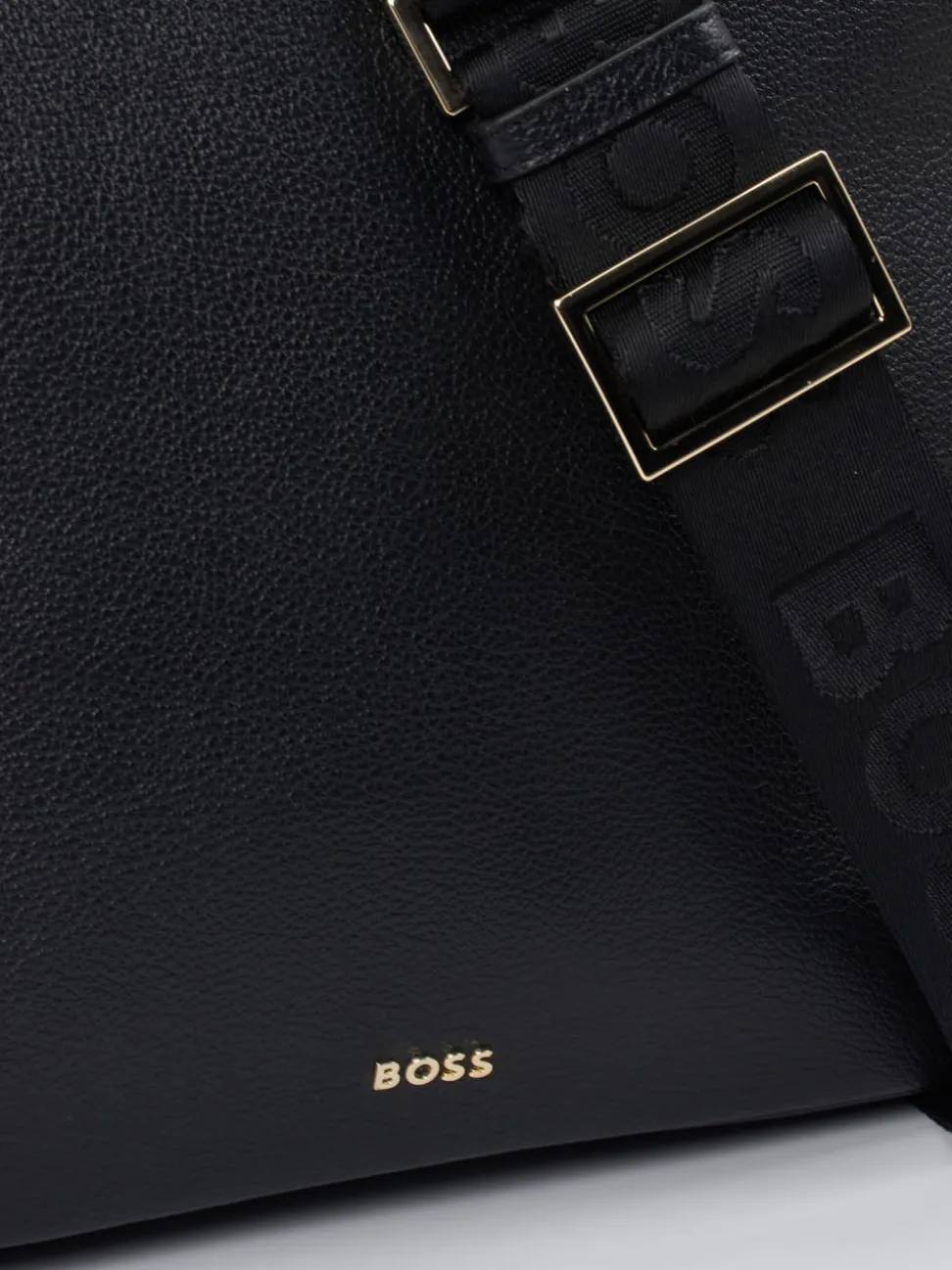Boss – Hobo Bag aus Kalbleder in Schwarz