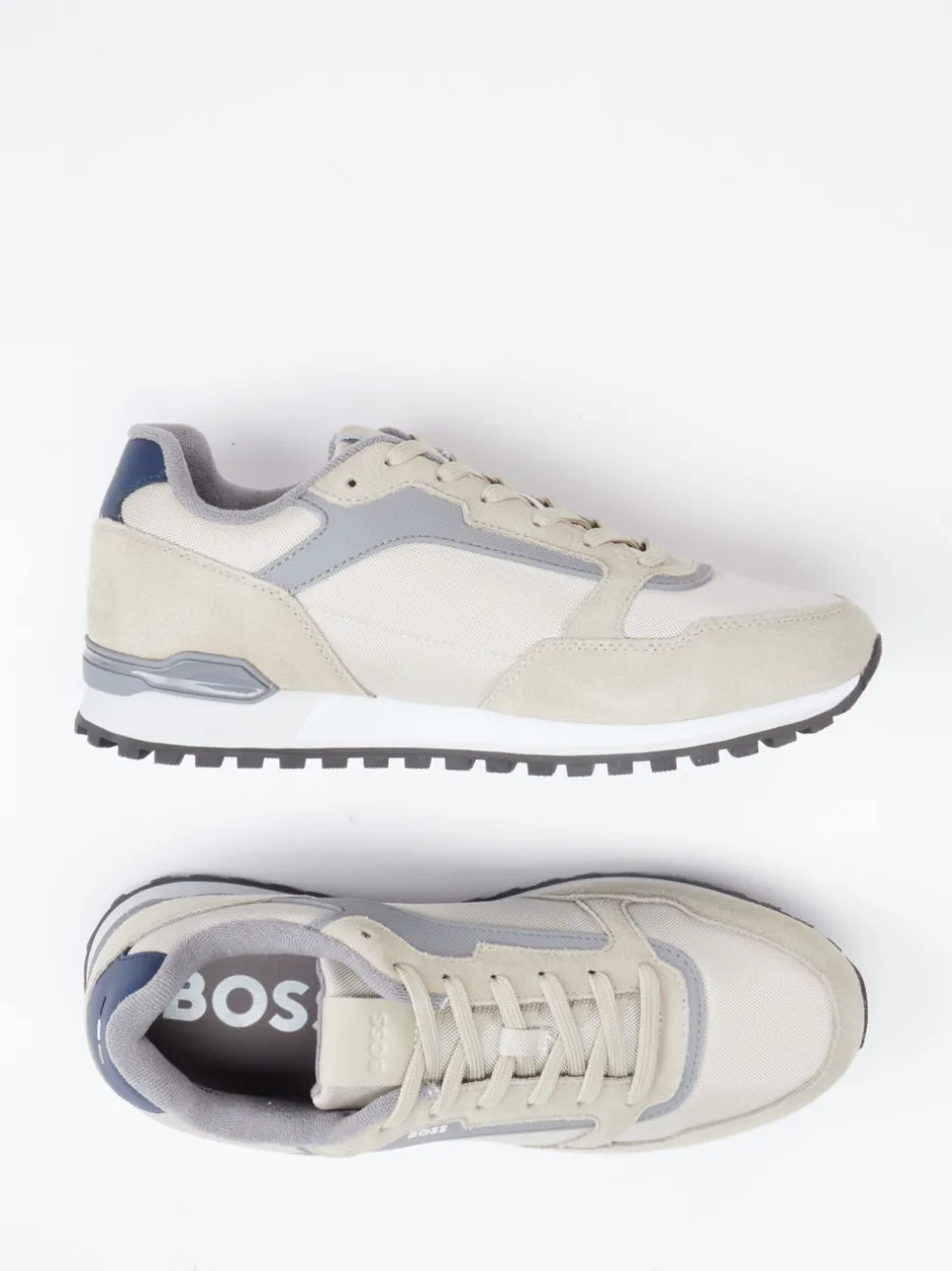 Boss – Retro-Sneaker aus Veloursleder und Mesh beige