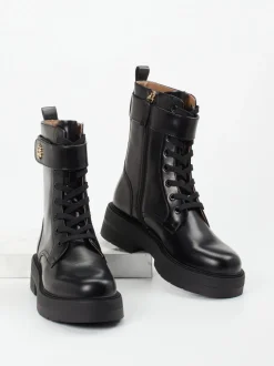 Boss – Schnürboots aus glänzendem Leder Schwarz