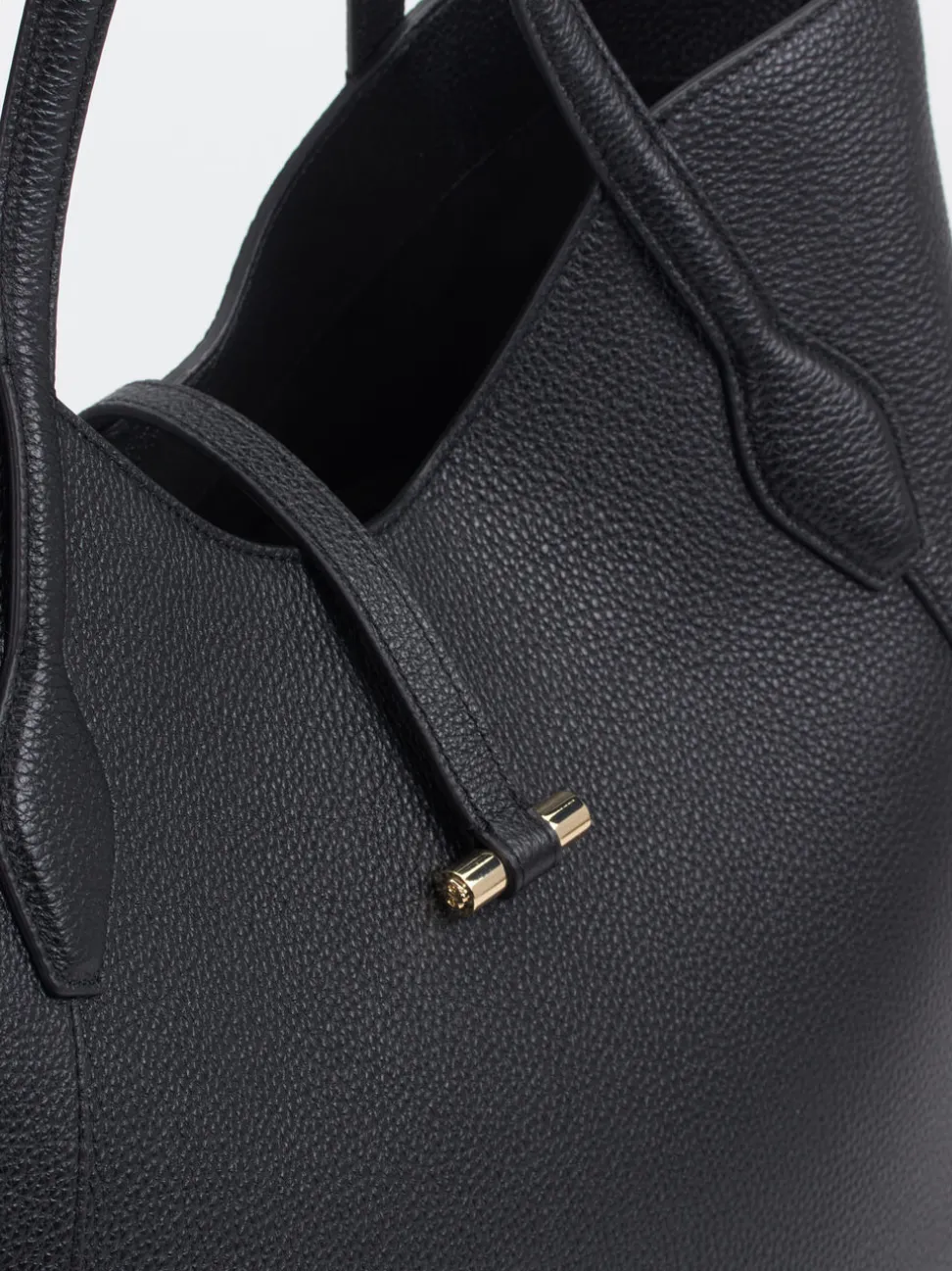 Boss – Shopper aus Kalbleder in Schwarz