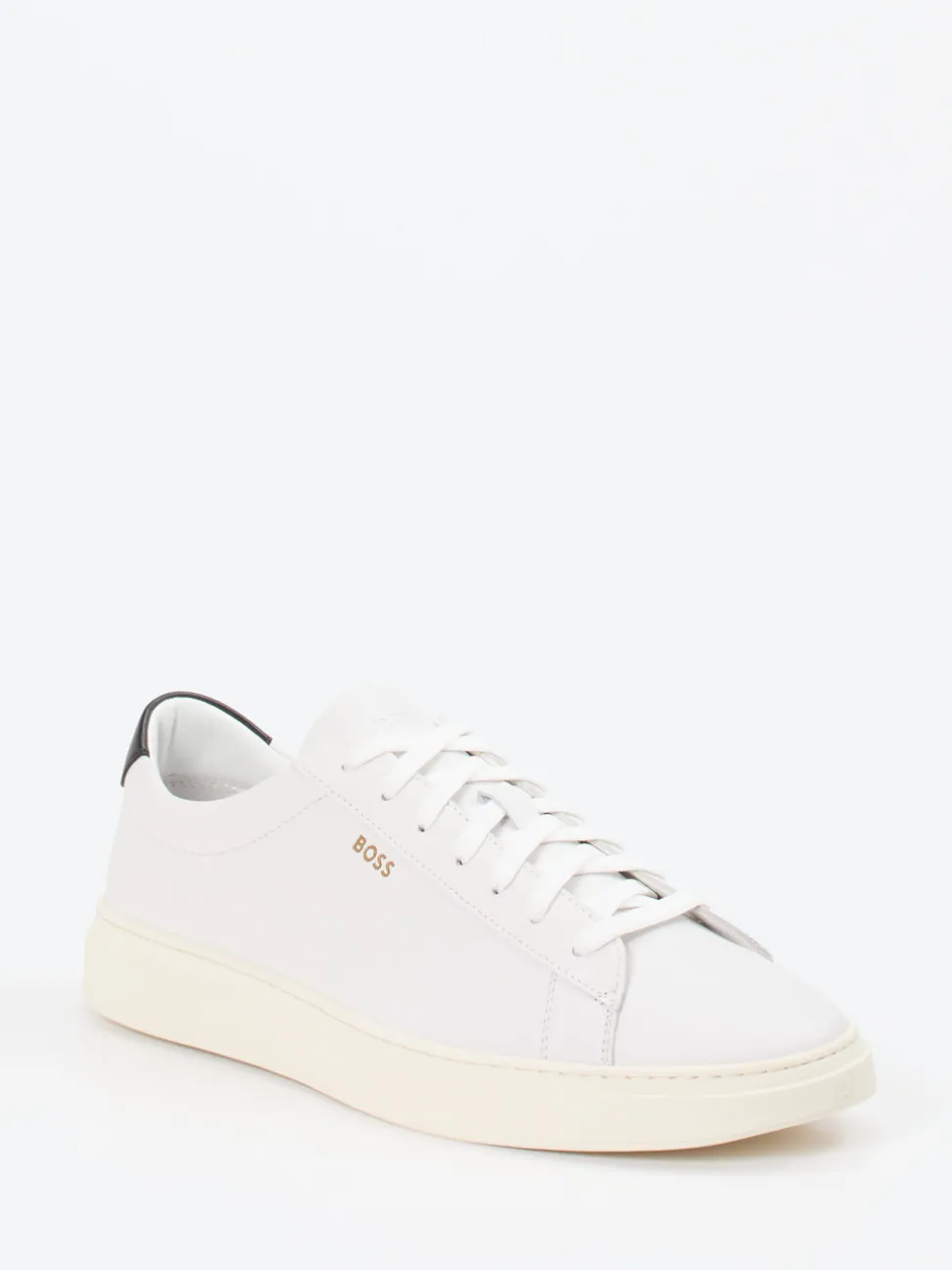 Boss – Sneaker aus Glattleder in Offwhite