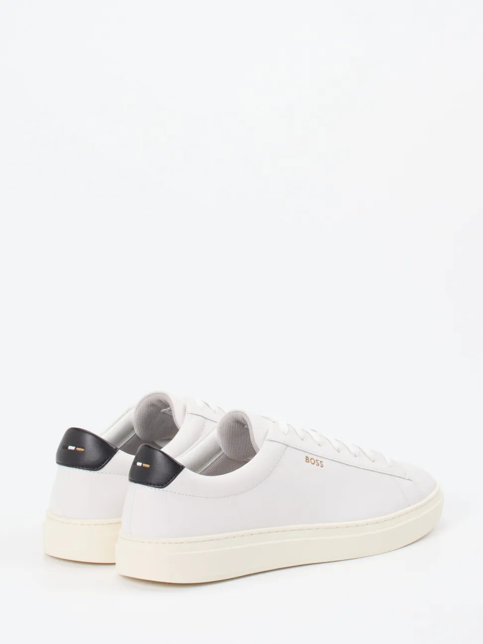 Boss – Sneaker aus Glattleder in Offwhite