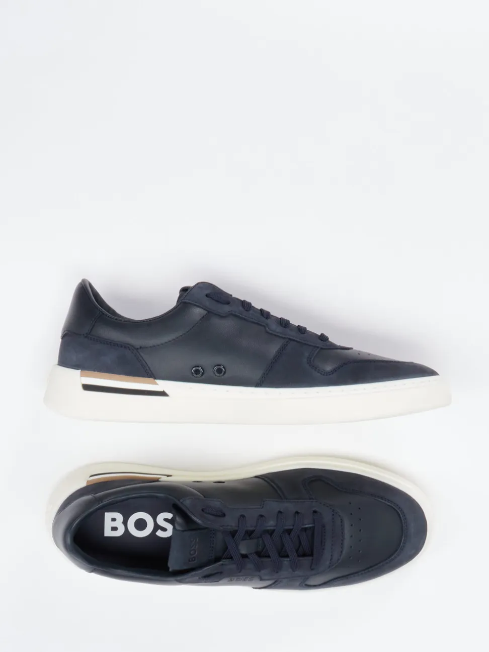 Boss – Sneaker aus Kalbleder in Dunkelblau